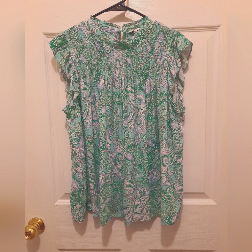 Crown & Ivy Sea Green Paisley Women's Top